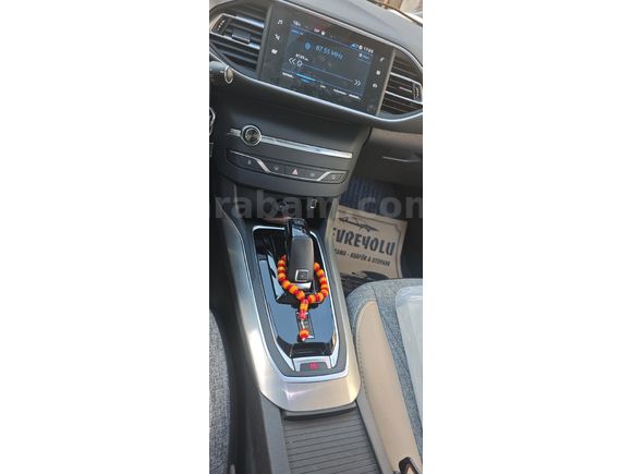 Sahibinden Peugeot 308 1.2 PureTech Style Tech 2020 Model