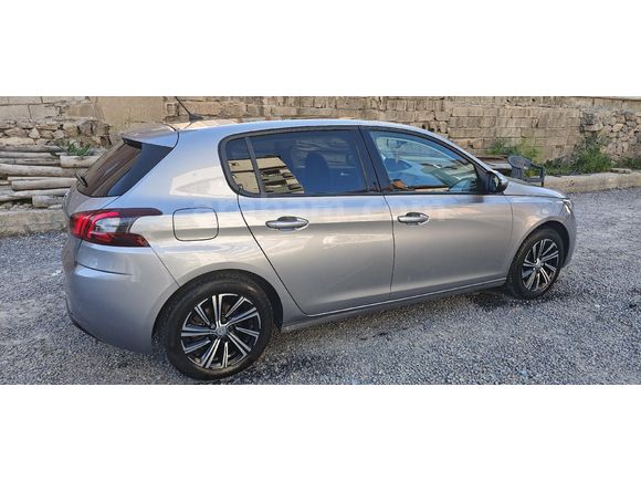 Sahibinden Peugeot 308 1.2 PureTech Style Tech 2020 Model