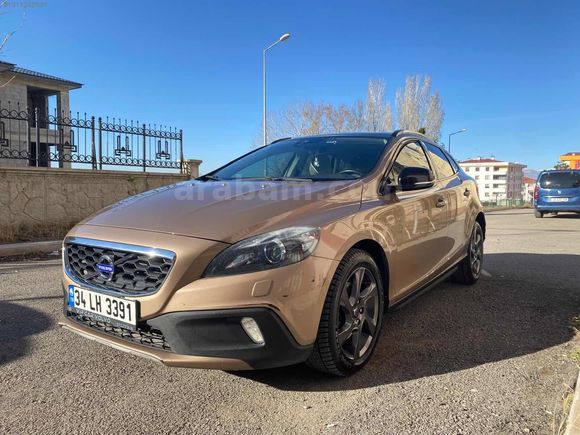 EMİR AUTODAN EMSALSİZ VOLVO V40