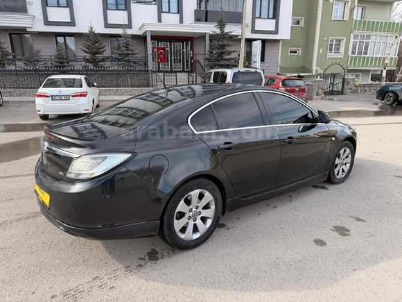EMİR AUTO'DAN DİZEL OTOMATİK OPEL İNSİGNİA