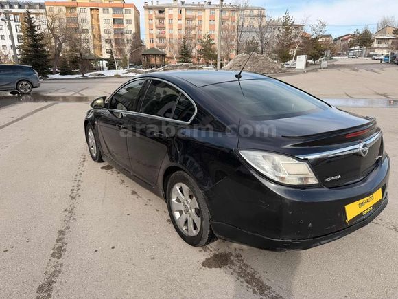 EMİR AUTO'DAN DİZEL OTOMATİK OPEL İNSİGNİA
