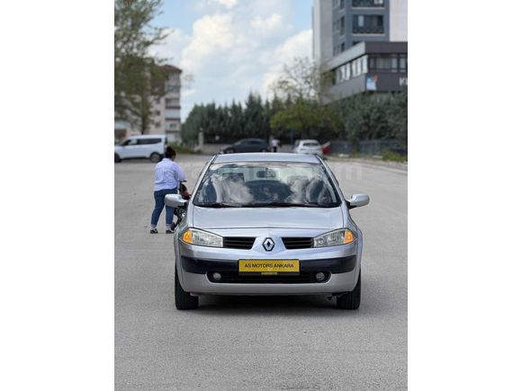 DÜŞÜK KM DEGİŞENSİZ TERTEMİZ CAM GİBİ MEGANE