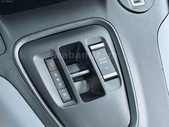 2024 COMBO 1.5 D ULTİMATE KM=22.000 CAM TAVAN OTOMATİK KREDİLİ