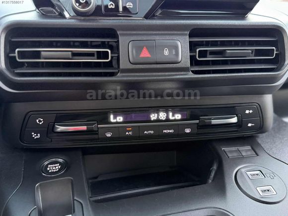 2024 COMBO 1.5 D ULTİMATE KM=22.000 CAM TAVAN OTOMATİK KREDİLİ