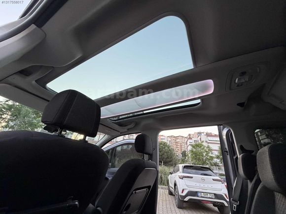 2024 COMBO 1.5 D ULTİMATE KM=22.000 CAM TAVAN OTOMATİK KREDİLİ