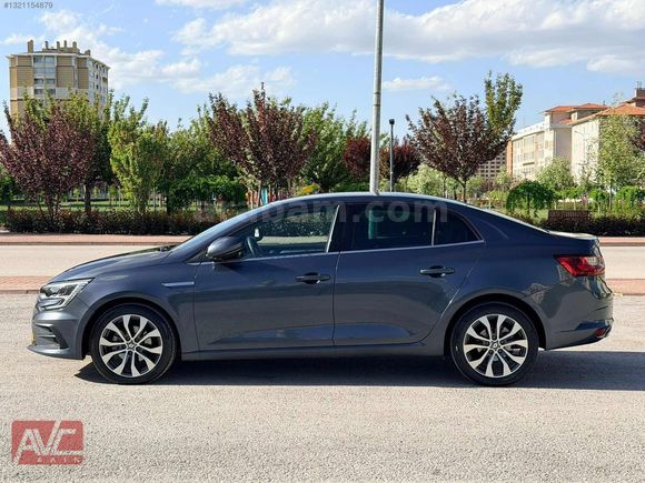 SADECE 44.000 KM 2024 MEGANE İCON BOYASIZ
