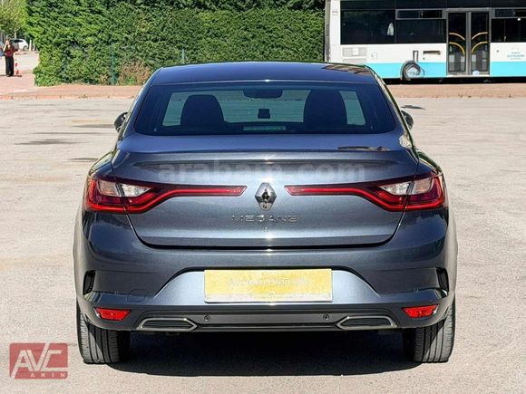 SADECE 44.000 KM 2024 MEGANE İCON BOYASIZ