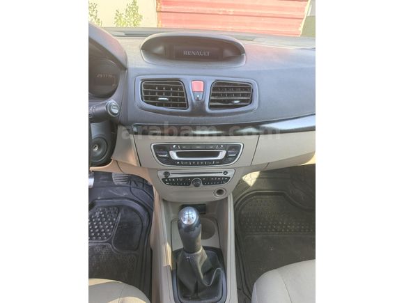 Sahibinden Renault Fluence 1.5 dCi Expression 2010 Model  275.000 km Bej