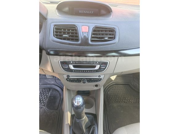 Sahibinden Renault Fluence 1.5 dCi Expression 2010 Model  275.000 km Bej