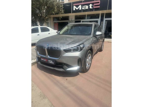 Galeriden BMW iX1 eDrive20 Sport Line 2026 Model 