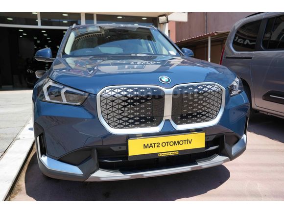 Galeriden BMW iX1 eDrive20 Sport Line 2026 Model 