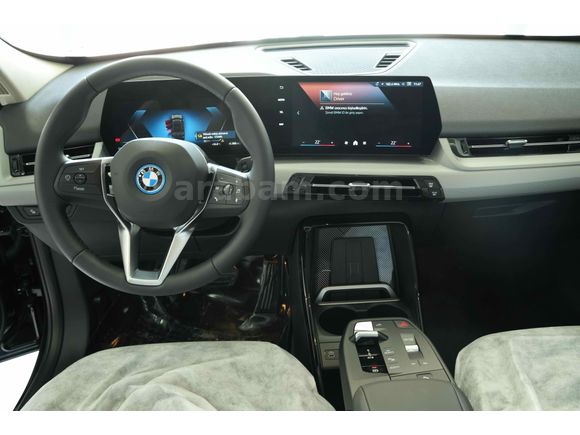 Galeriden BMW iX1 eDrive20 Sport Line 2026 Model 