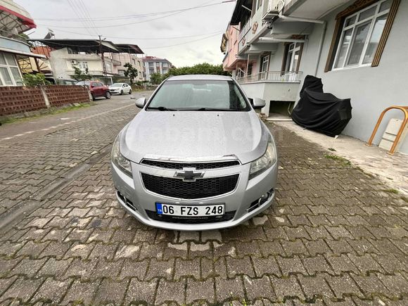  Sahibinden Chevrolet Cruze 1.6 Design Edition Plus 2012
