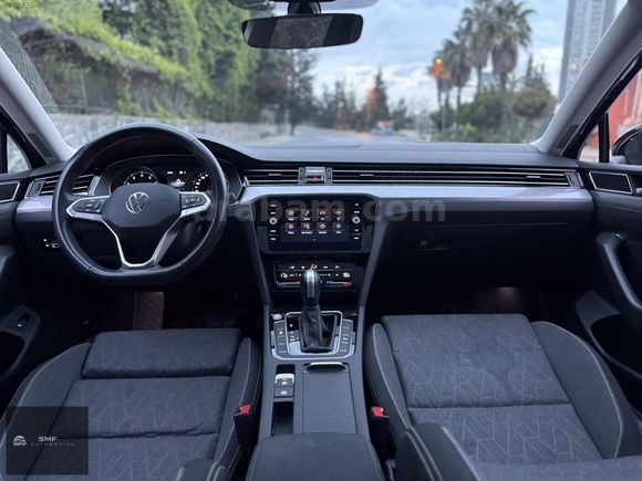 2023 VW PASSAT VARİANT 1.5 TSI BUSİNESS CAM TAVAN