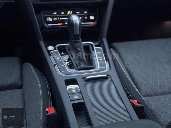 2023 VW PASSAT VARİANT 1.5 TSI BUSİNESS CAM TAVAN