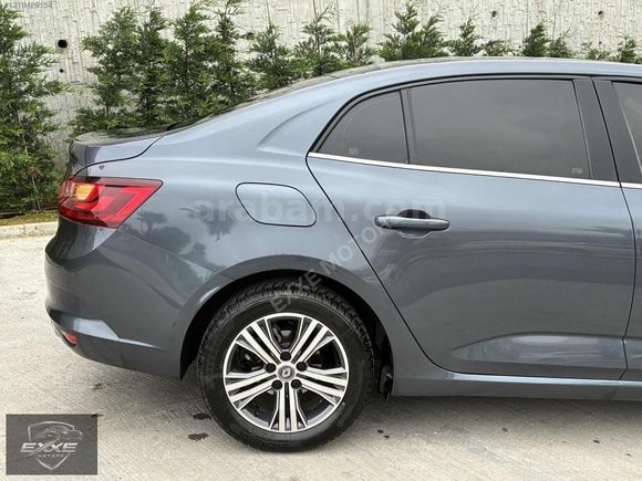 2023 RENAULT MEGANE 1.5 BLUCE DCİ TOUCH PAKET EMSALSİZ