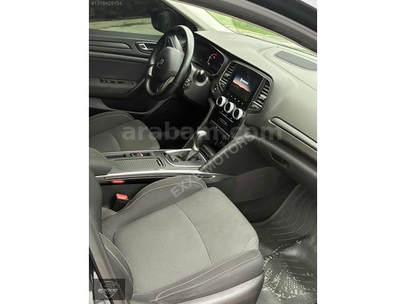 2023 RENAULT MEGANE 1.5 BLUCE DCİ TOUCH PAKET EMSALSİZ