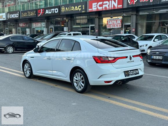 HATASIZ BOYASIZ TERTEMİZ MEGANE 1.5DCI TOUCH PLUS OTOMATİK