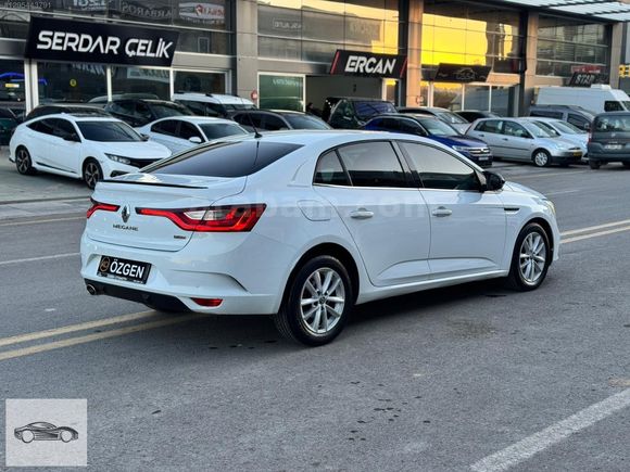 HATASIZ BOYASIZ TERTEMİZ MEGANE 1.5DCI TOUCH PLUS OTOMATİK