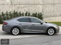 2023 SKODA OCTAVİA 1.5 E-TECH PREMİUM EMSALSİZ
