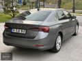 2023 SKODA OCTAVİA 1.5 E-TECH PREMİUM EMSALSİZ