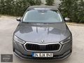 2023 SKODA OCTAVİA 1.5 E-TECH PREMİUM EMSALSİZ