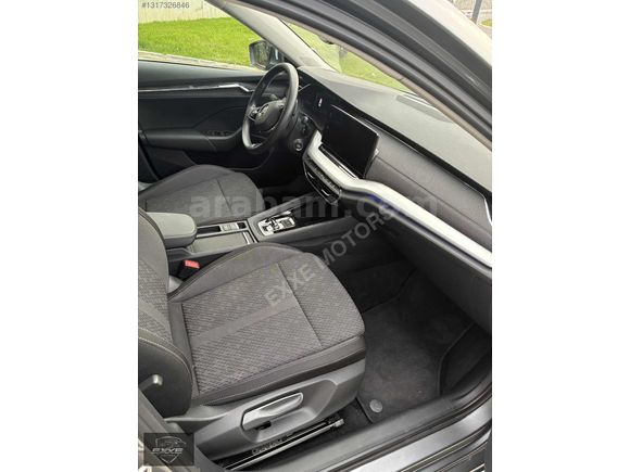 2023 SKODA OCTAVİA 1.5 E-TECH PREMİUM EMSALSİZ