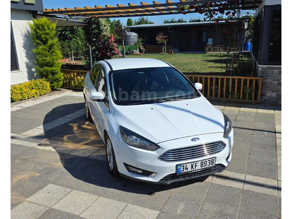 Sahibinden Ford Focus 1.5 TDCi Titanium 2016 Model  179.000 km Beyaz