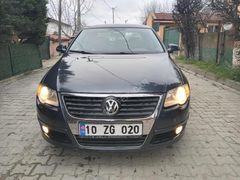 CENTER CAR'DAN SATILIK PASSAT 2006 EMSALSİZ TEMİZLİKTE BLF MOTOR