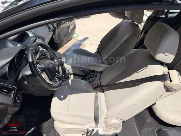 FORD BMAX TEMİZ AİLE ARACI OTOMOBİL