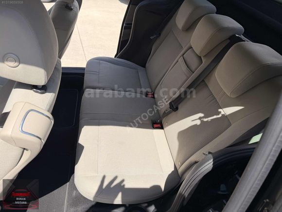 FORD BMAX TEMİZ AİLE ARACI OTOMOBİL