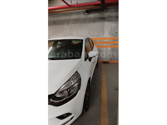 SAHİBİNDEN TEMİZ 99 BİN KM DE OTOMATİK CLİO 