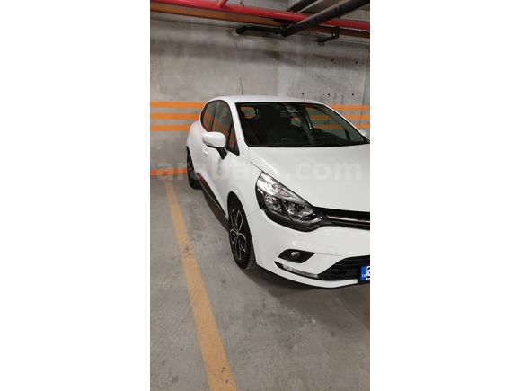 SAHİBİNDEN TEMİZ 99 BİN KM DE OTOMATİK CLİO 