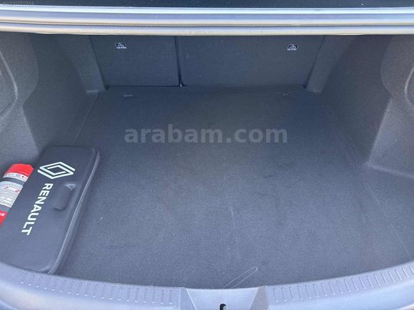 2025 MEGANE 1.3 TCe TOUCH 140HP EDC 10.500 KM