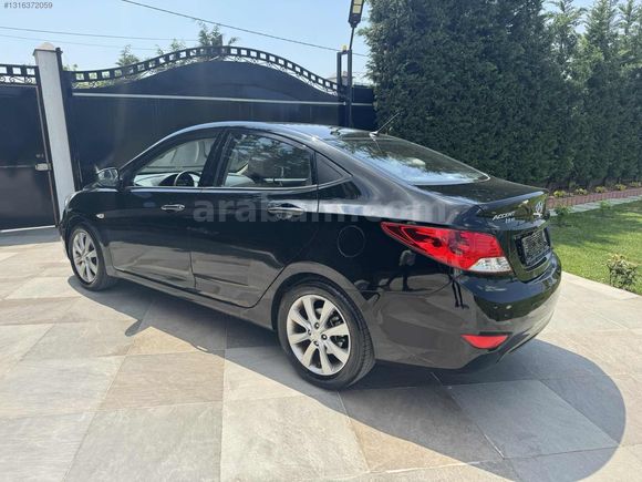 Düşük Km TEMİZ HYUNDAI ACCENT BLUE MODE PLUS OTOMATIK VITES