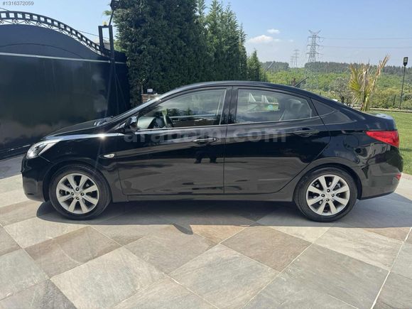Düşük Km TEMİZ HYUNDAI ACCENT BLUE MODE PLUS OTOMATIK VITES