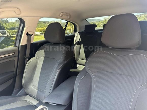 2021 RENAULT MEGANE 1.3 TCe TOUCH EDC