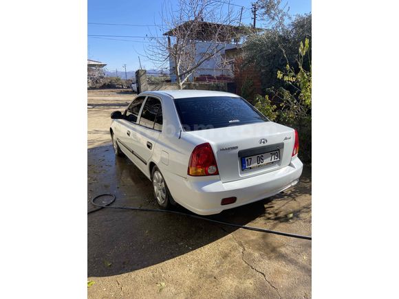 Sahibinden Hyundai Accent 1.3 Admire 2005 Model 