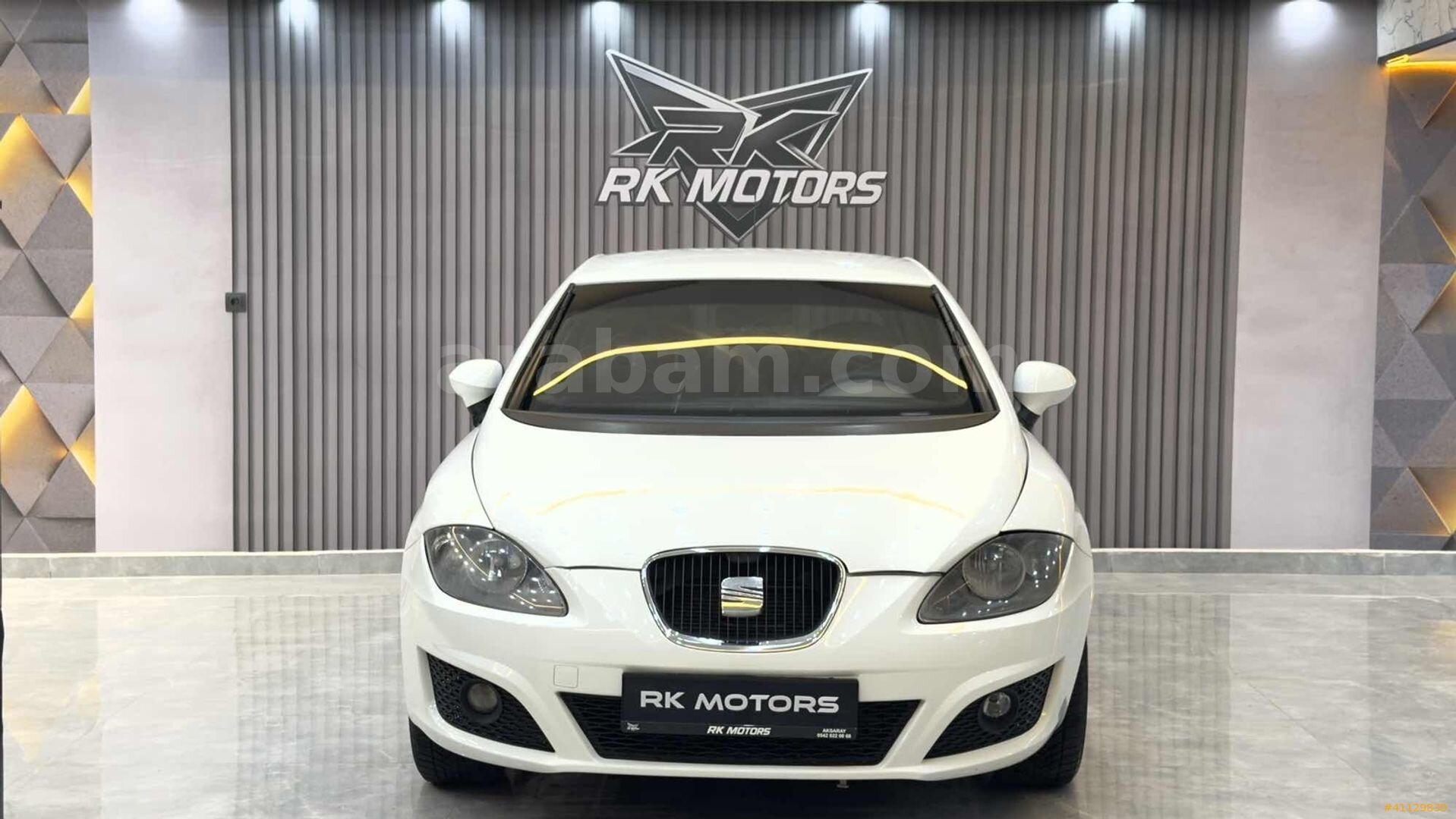 Galeriden Seat Leon 1.6 Stylance 2010 Model Aksaray 277.000 km Beyaz 3
