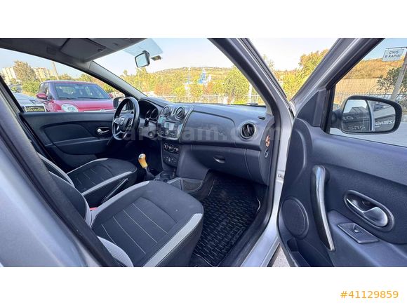 YETKİLİ SERVIS BAKIMLI 2017 STEPWAY 1.5 DCİ MAKYAJLI KASA 4 CAM