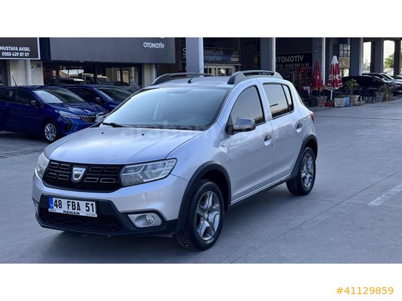YETKİLİ SERVIS BAKIMLI 2017 STEPWAY 1.5 DCİ MAKYAJLI KASA 4 CAM