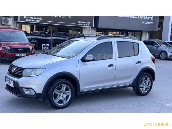 YETKİLİ SERVIS BAKIMLI 2017 STEPWAY 1.5 DCİ MAKYAJLI KASA 4 CAM