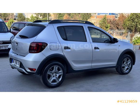 YETKİLİ SERVIS BAKIMLI 2017 STEPWAY 1.5 DCİ MAKYAJLI KASA 4 CAM