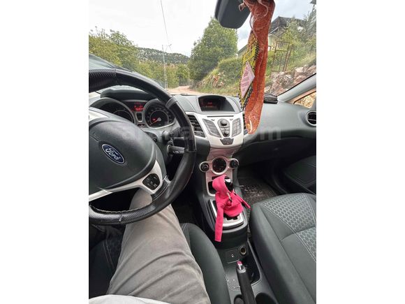 Sahibinden Ford Fiesta 1.4 Titanium 2011 Model 