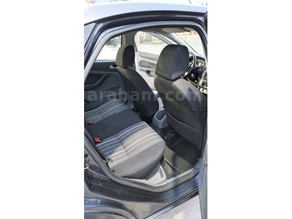 Sahibinden Ford Focus 1.6 Sorunsuz Araba İsteyenlere