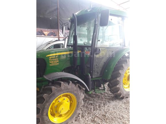 JOHN DEERE 5050E KABİNLİ – 2016 MODEL – 990 SAAT İLK SAHİBİNDEN