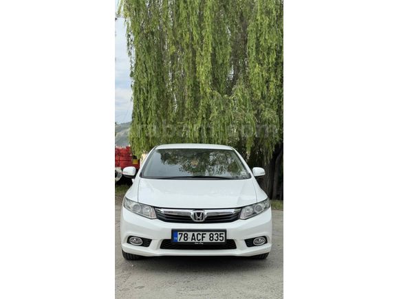 Sahibinden Honda Civic 1.6i VTEC Eco Premium 2012 Model 