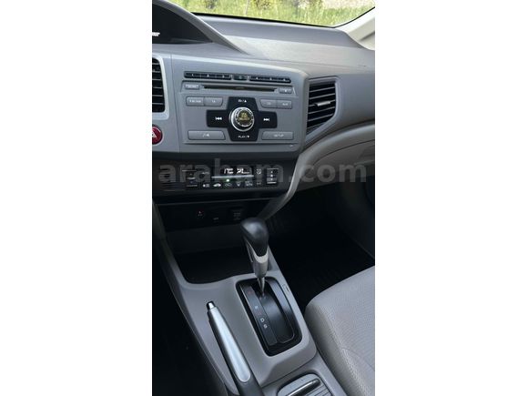 Sahibinden Honda Civic 1.6i VTEC Eco Premium 2012 Model 