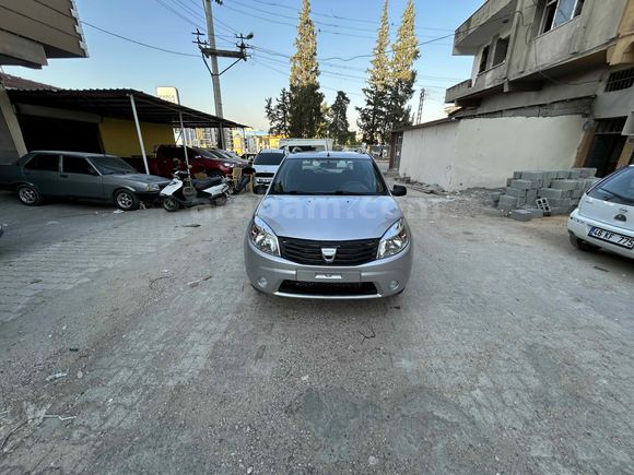TAKASLI  Dacia Sandero 1.4 Ambiance 2010 Model Hatay