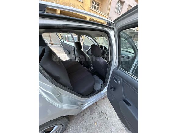 TAKASLI  Dacia Sandero 1.4 Ambiance 2010 Model Hatay